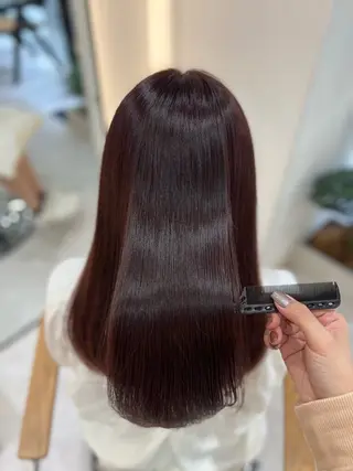 カラー Zina aimiのヘアスタイル