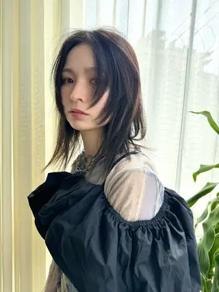 セミロング 小森 祐希のヘアスタイル