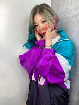 ミディアム カラー _WHITE+ 南海難波店のヘアスタイル