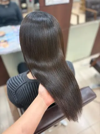 セミロング 富澤あゆみ /透明感カラーのヘアスタイル