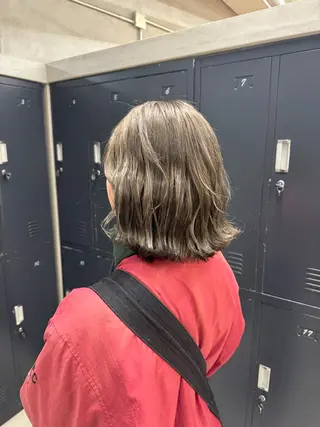 ショート カラー tetohair ありもとみゆのヘアスタイル