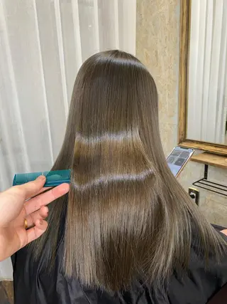 ロング カラー Tsuyoki .のヘアスタイル