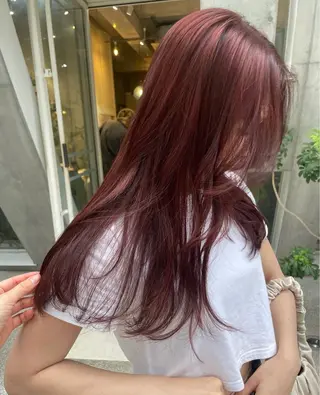 カラー 根本 美咲のヘアスタイル