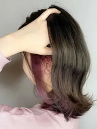 カラー 冨岡 千尋のヘアスタイル