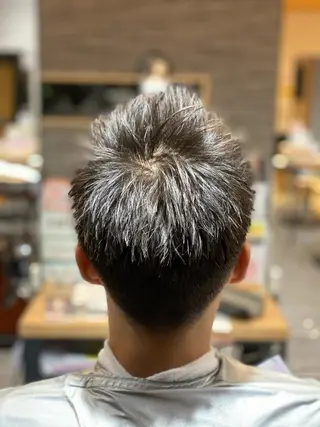 メンズ 尾崎 優也のヘアスタイル