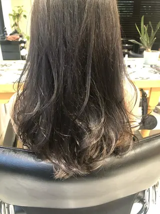 ロング カラー ミヤギ リュウキのヘアスタイル