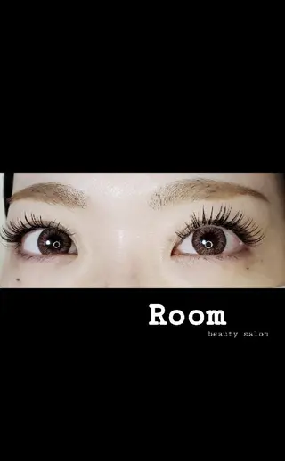 マツエク・マツパ Room beautysalon所属・Room   〔 YUI 〕のマツエク・マツパデザイン