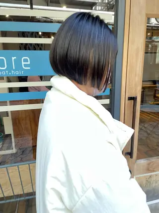 ショート カラー あずまぐち めぐみのヘアスタイル