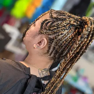 ロング ヘアアレンジ scamp ★のヘアスタイル