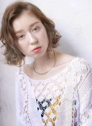 ショート カラー パーマ WEG所属・韓国レイヤー/艶髪 WATSUKIのヘアスタイル