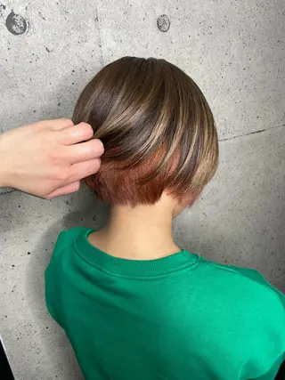 カラー SLIME Seiのヘアスタイル