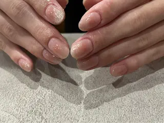 ネイル scré as Ételのネイルデザイン