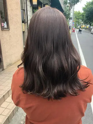 ミディアム カラー 國次 夕貴のヘアスタイル