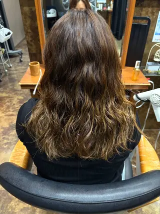 ロング パーマ 落合 ちりのヘアスタイル