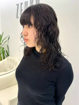 ミディアム パーマ ZENKO表参道店所属・デジタルパーマ 🌀ボブ　萩原　龍のヘアスタイル