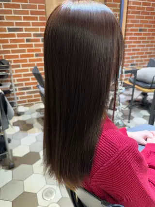 セミロング カラー 近藤 愛理のヘアスタイル