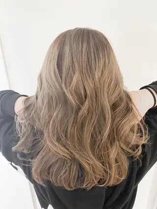 ミディアム カラー JIL BLAN所属・JIL BLAN NAOのヘアスタイル
