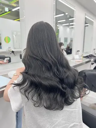 カラー 韓国ベージュ🇰🇷 レイヤー🤍渋谷のヘアスタイル
