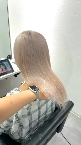ミディアム カラー CIERA.南船場所属・yuna🧡/心斎橋 ハイトーン/ブリーチのヘアスタイル