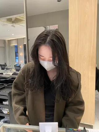 ロング カラー 艶髪/ダークトーン 🩶丸山日向のヘアスタイル