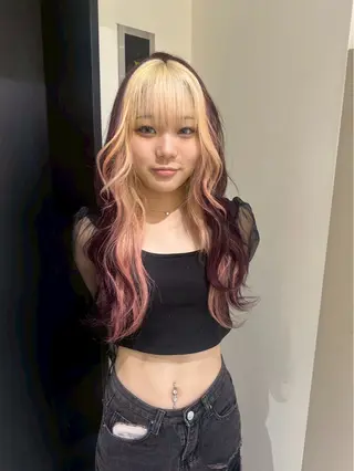 ロング カラー 梅田 ハイトーン shionのヘアスタイル