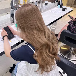 セミロング カラー 🍒透明感カラー🌨 🥕ハイトーンカラーのヘアスタイル