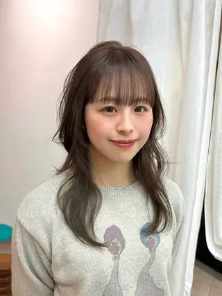 カラー aiko【艶カラー ・ミニモ年内で終了】のヘアスタイル