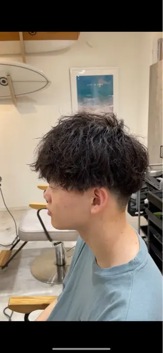 ミディアム パーマ メンズ ホワイトカラー/ ピンクベージュにったのヘアスタイル