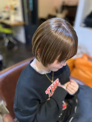 ショート youres  hair  髪質改善トリートメント&ヘッドスパ新宿三丁目店所属・髪質改善 芝井千晶のヘアスタイル
