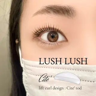 マツエク・マツパ セットサロンCURE YUKIOKAのヘアスタイル