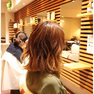 ミディアム カラー パーマ 坪内 麻里子のヘアスタイル