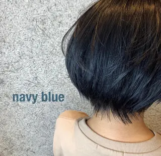 ショート カラー RINA🧤 デザインとボブのヘアスタイル