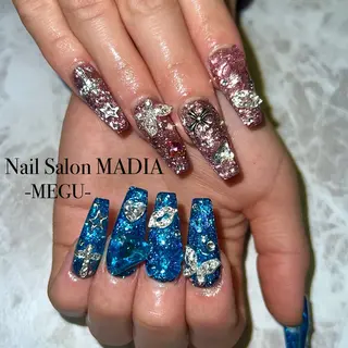 ネイル MADIA藤沢所属・MADIA MEGUのネイルデザイン