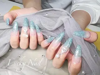 ネイル Lucky Nail Studioのネイルデザイン