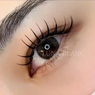 マツエク・マツパ model LUNA BLANCのマツエク・マツパデザイン