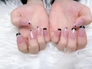 ネイル Elegant beautyシュルイのネイルデザイン