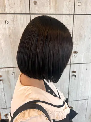 ミディアム カラー れいな🌼 ボブ･艶カラー🌼のヘアスタイル