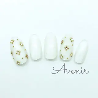 ネイル Avenir 表参道 nail＆eye予約のネイルデザイン