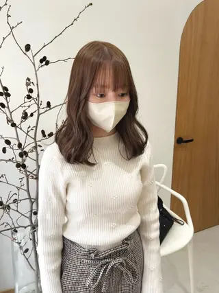 ミディアム カラー ヘアアレンジ esu 心斎橋店所属・ena/ブリーチなし 心斎橋・ベージュ🎀のヘアスタイル