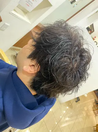 ショート 藤崎 隼斗時短美容師のヘアスタイル