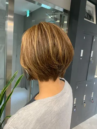 ショート カラー 園田 将士のヘアスタイル