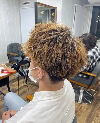 ショート カラー パーマ メンズ TELA  HAIR 土浦所属・TELA HAIR 副代表　岡田のヘアスタイル