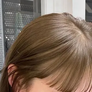セミロング 艶カラー/ベージュ カラー/tuburaのヘアスタイル