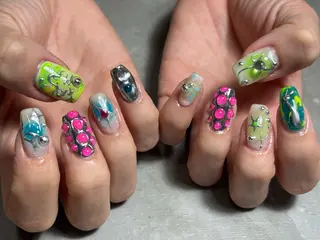 ネイル 個性派NANA ネイルのネイルデザイン