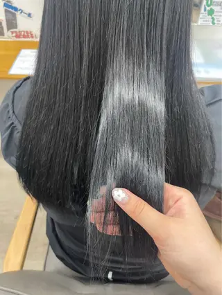 ロング カラー 伴 星来のヘアスタイル