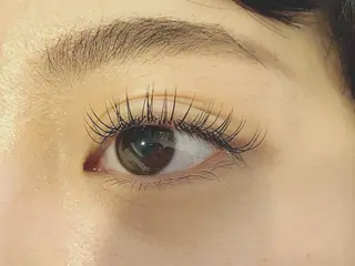 マツエク・マツパ デイジーラッシュ 大阪駅前第3ビルのマツエク・マツパデザイン