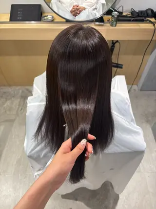 rinka／縮毛矯正 スタイリング 暖色のヘアスタイル