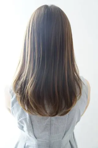 カラー 【大阪】縮毛矯正×ハ イトーン✨のヘアスタイル