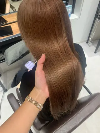 ロング カラー イヌマル アユ / Fier umedaのヘアスタイル