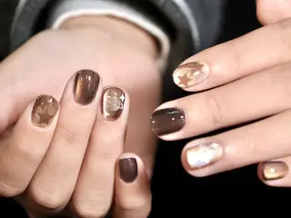 ネイル ホアン シュリンのネイルデザイン